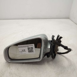 Specchietto retrovisore...