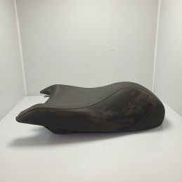 Sella sedile anteriore...