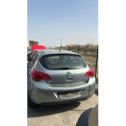 Per ricambi Opel Astra J 1.7d 81kw A17DTR 2011