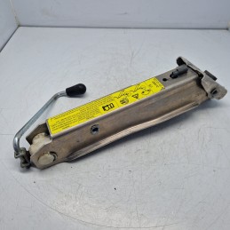 8Z0011031A Cric martinetto...