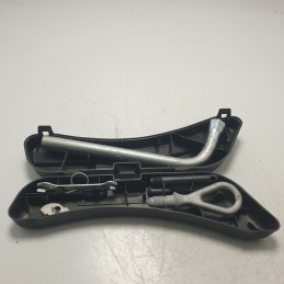 8E0012111 kit attrezzi...