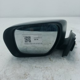 Specchietto retrovisore...