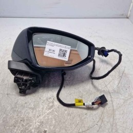 Specchietto retrovisore...