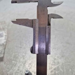 X4 pezzi bulloni ruote...