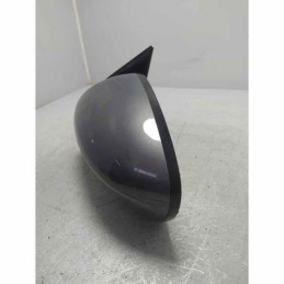 Specchietto retrovisore...