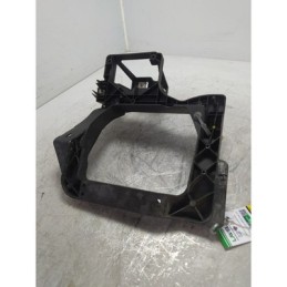 Staffa supporto faro ant SX...